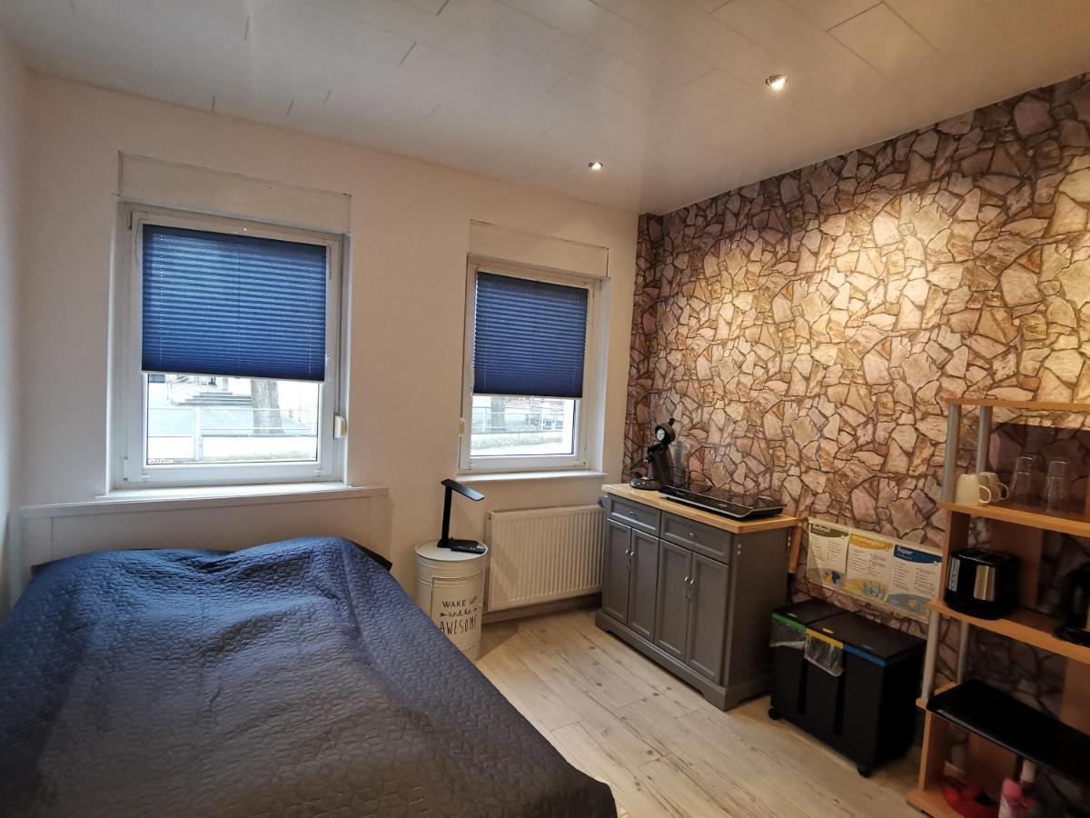 Gemuetliches Zimmer Mit Eigenem Bad Und Kueche Swisttal Eksteriør bilde